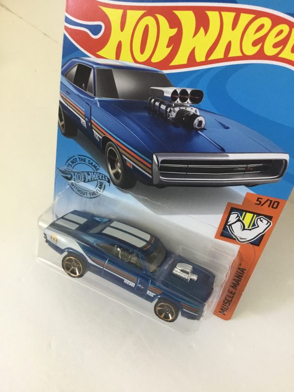 2020 hot wheels Q case #249 70 Dodge Charger R T blue V7 Supply