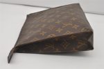 Auth Louis Vuitton Monogram Poche Toilette 26 Cosmetics Pouch Old Model LV 6083I Online Sale