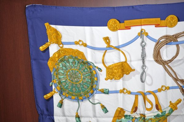 Authentic HERMES Carre 90 Scarf  Memoire d Hermes  Silk Blue K4347 Fashion