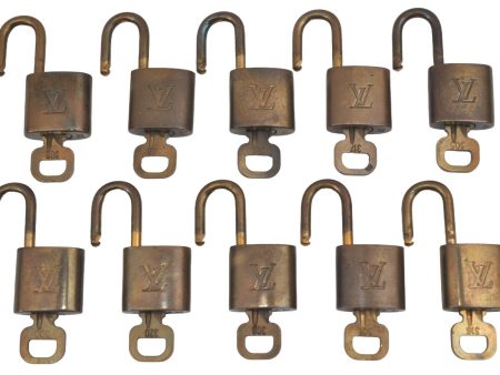 Authentic Louis Vuitton Padlock & Keys 10Set LV K4057 For Sale